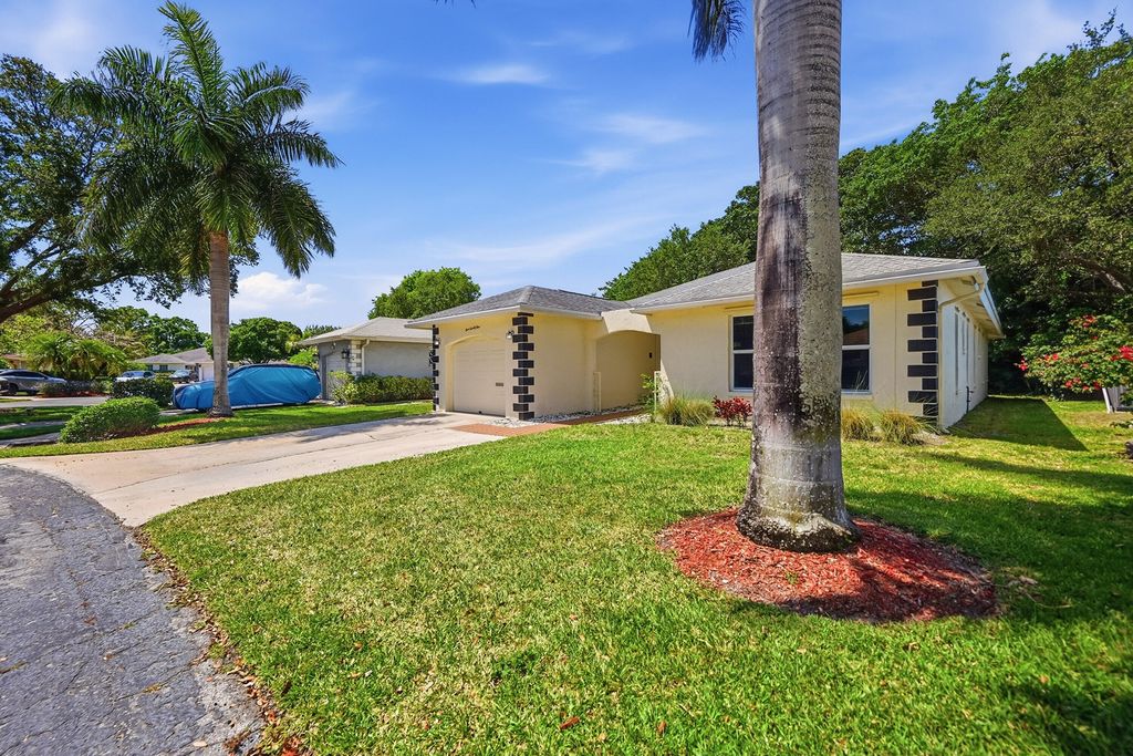 Photo of 321 Del Rio Boulevard, Boca Raton, FL 33432 (MLS # B26023914)