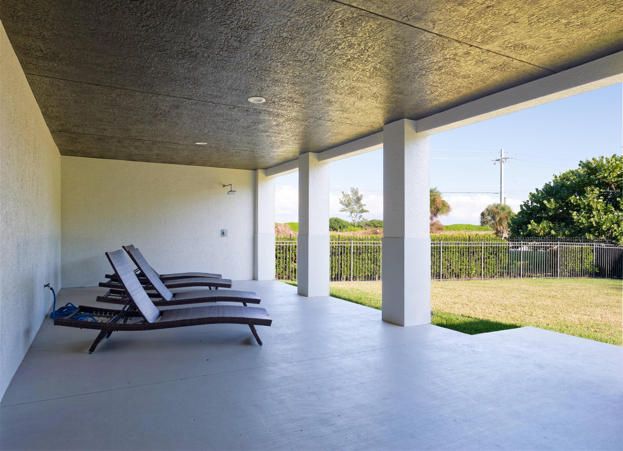 Pelican Pointe West - Residential