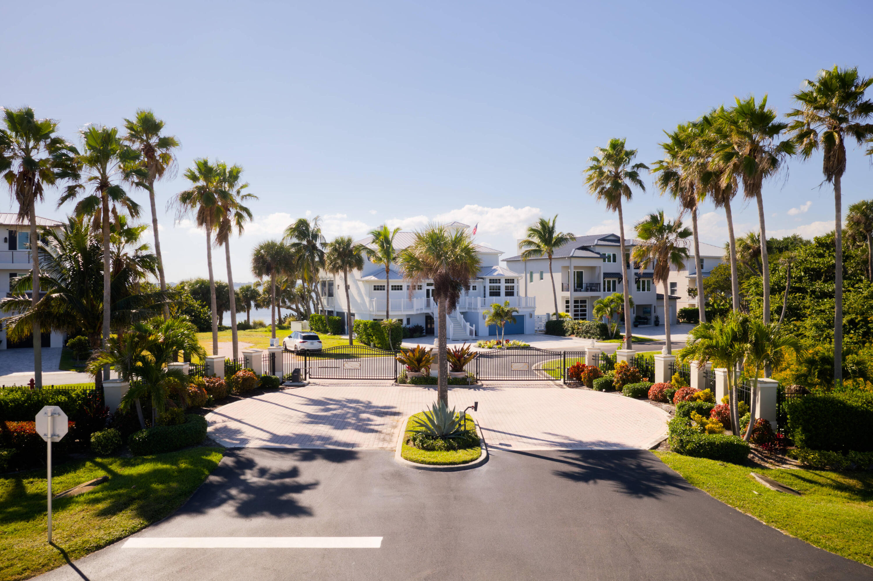 Pelican Pointe West - Residential