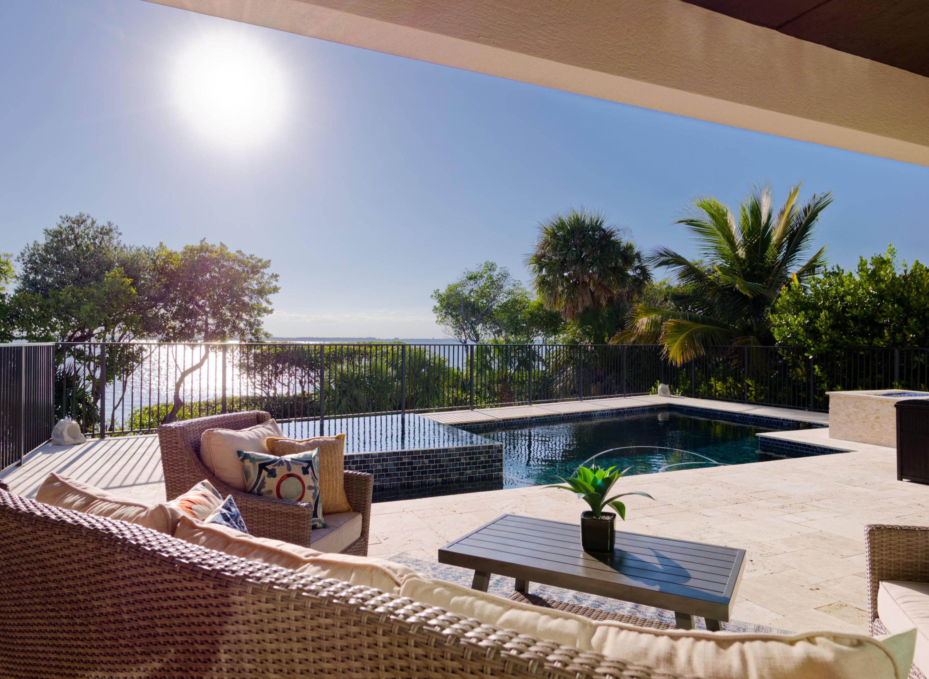 Pelican Pointe West - Residential