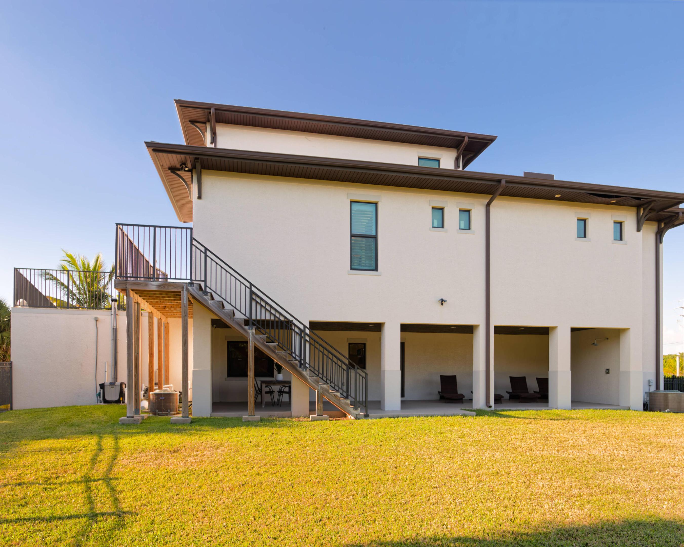 Pelican Pointe West - Residential