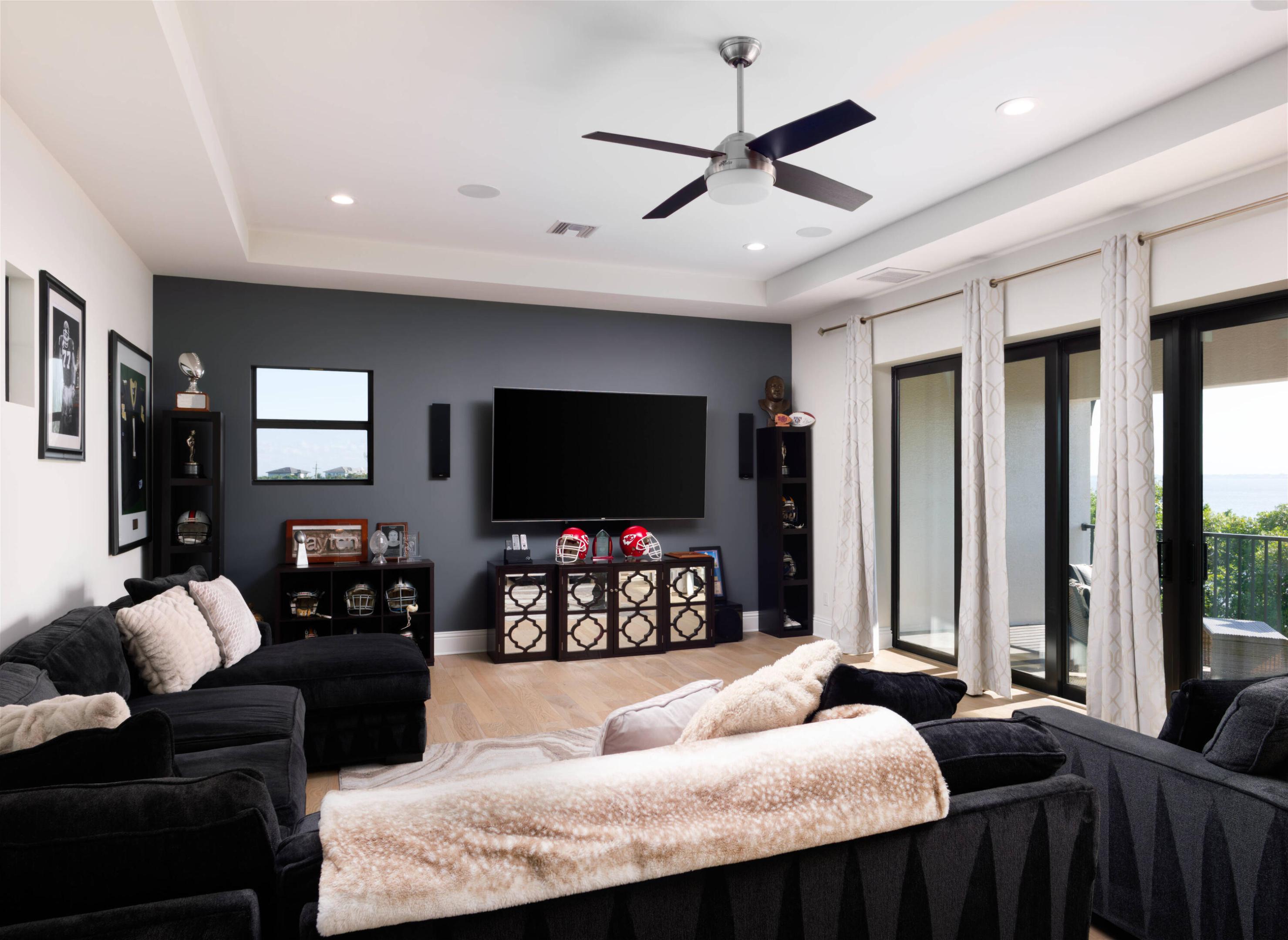 Pelican Pointe West - Residential