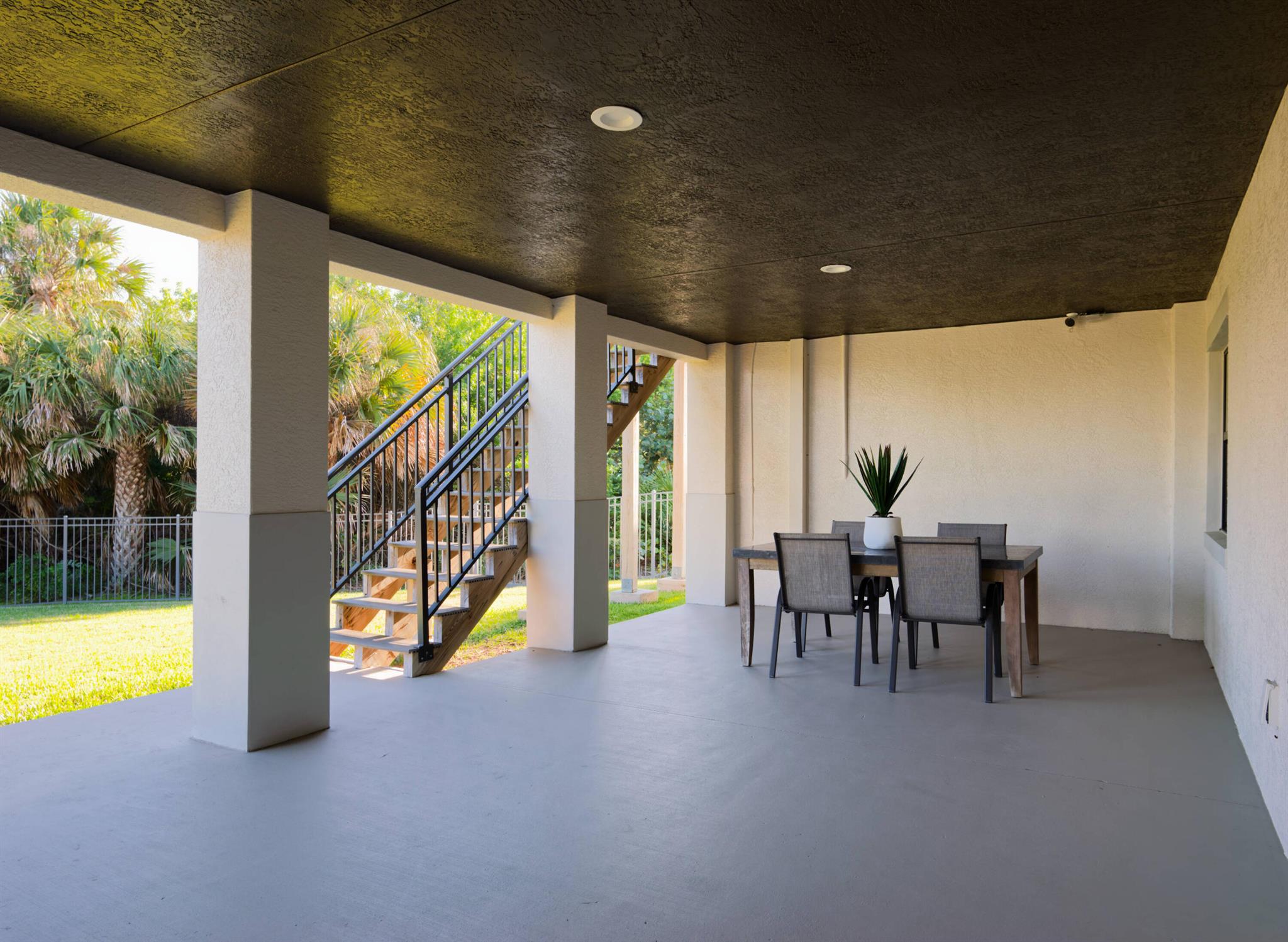 Pelican Pointe West - Residential