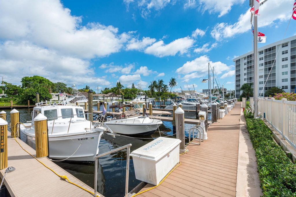 Photo of 2731 NE 14th St Causeway #430, Pompano Beach, FL 33062 (MLS # R11134000)