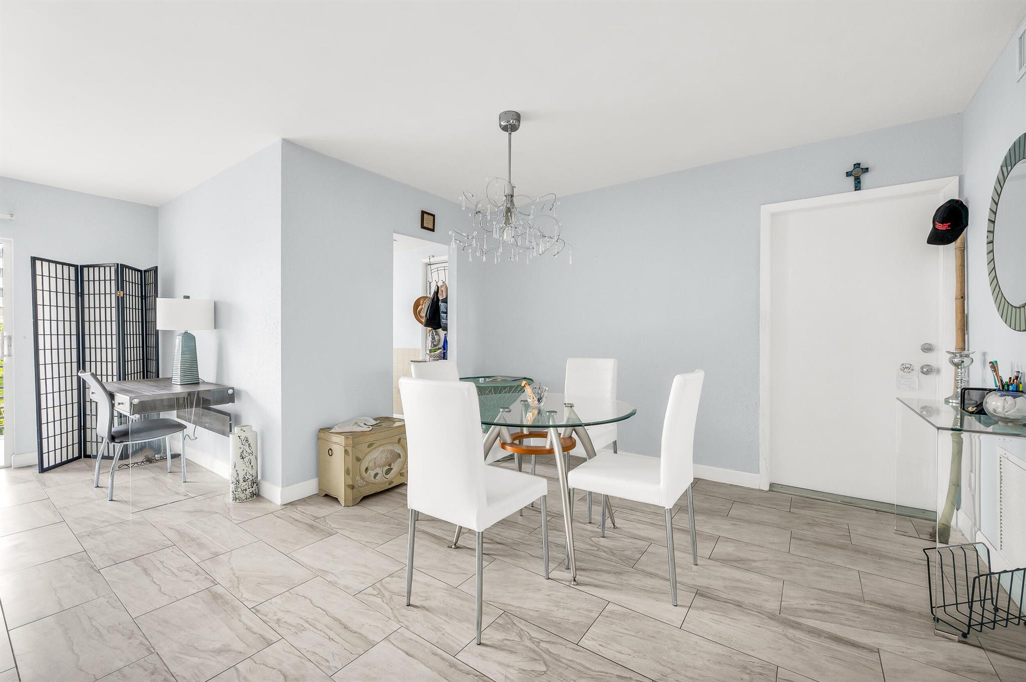 GARDEN-AIRE VILLAGE - Residential