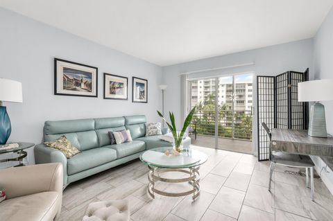 2731 NE 14th St Causeway 430 Pompano Beach FL 33062