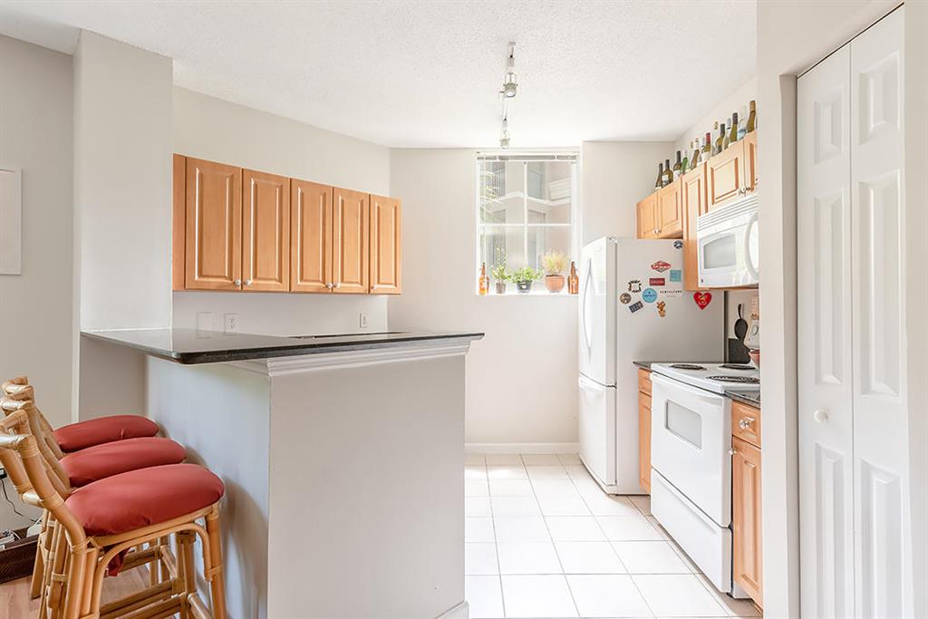 COURTYARDS IN CITYPLACE CONDO - Residential