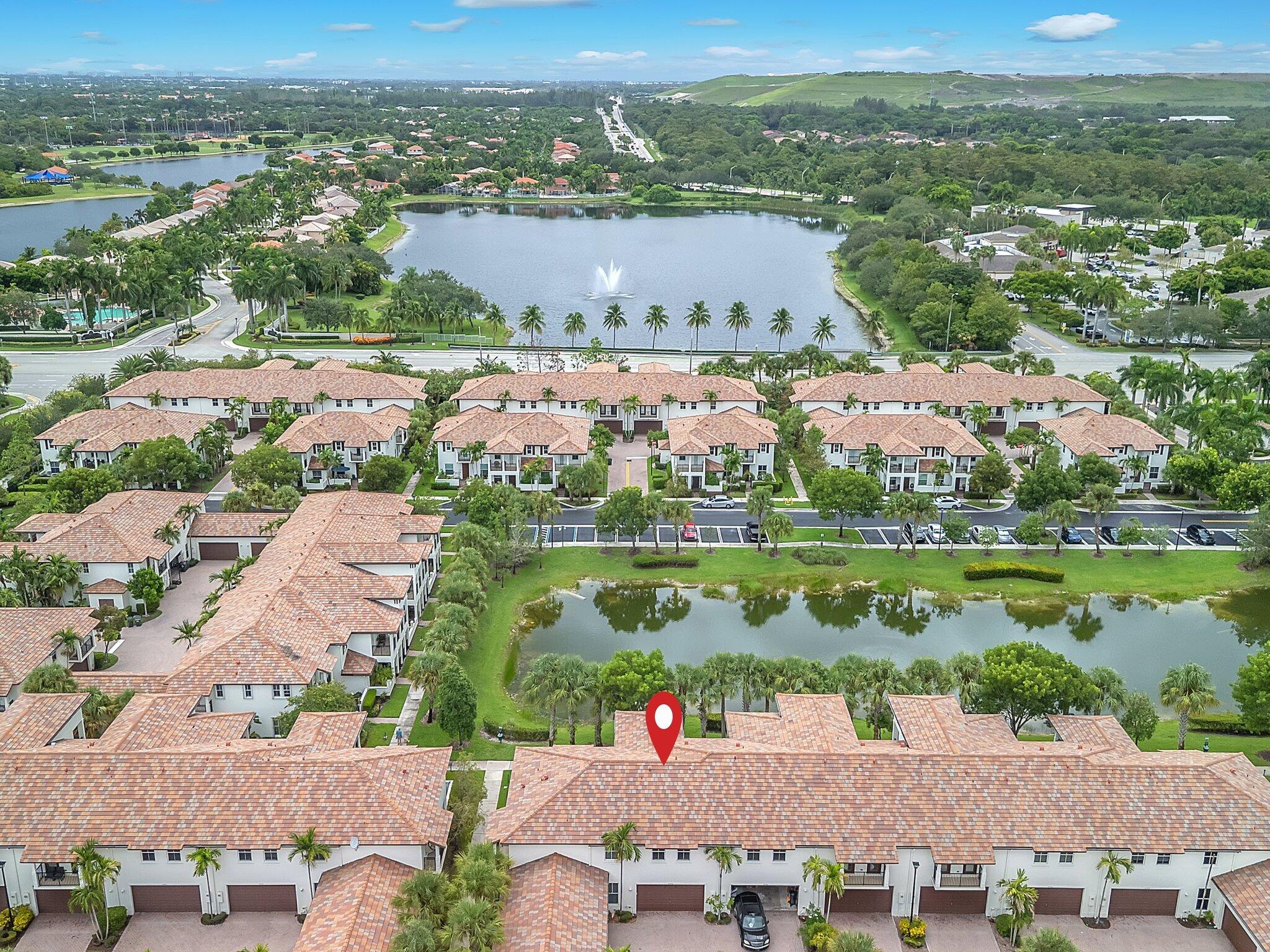 PALOMA LAKES - Residential