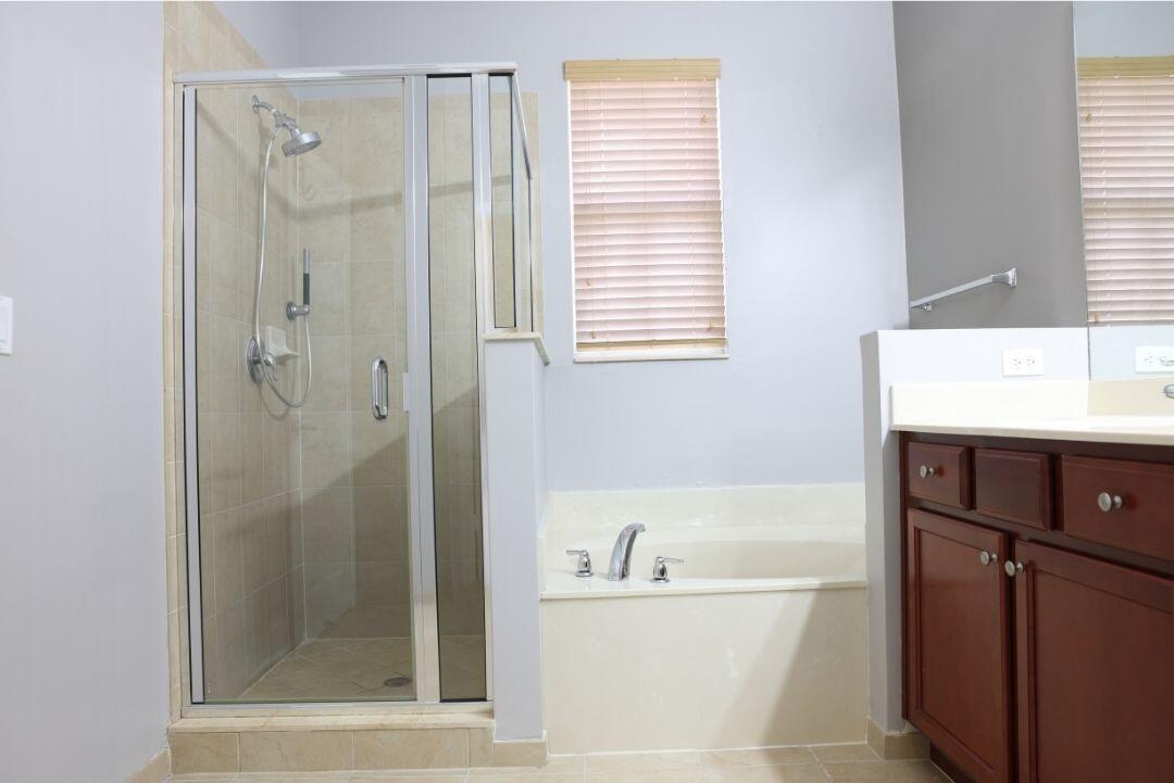 PALOMA LAKES - Residential