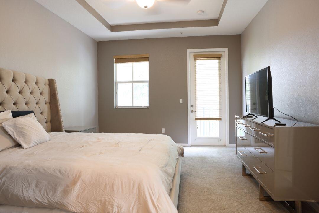 PALOMA LAKES - Residential