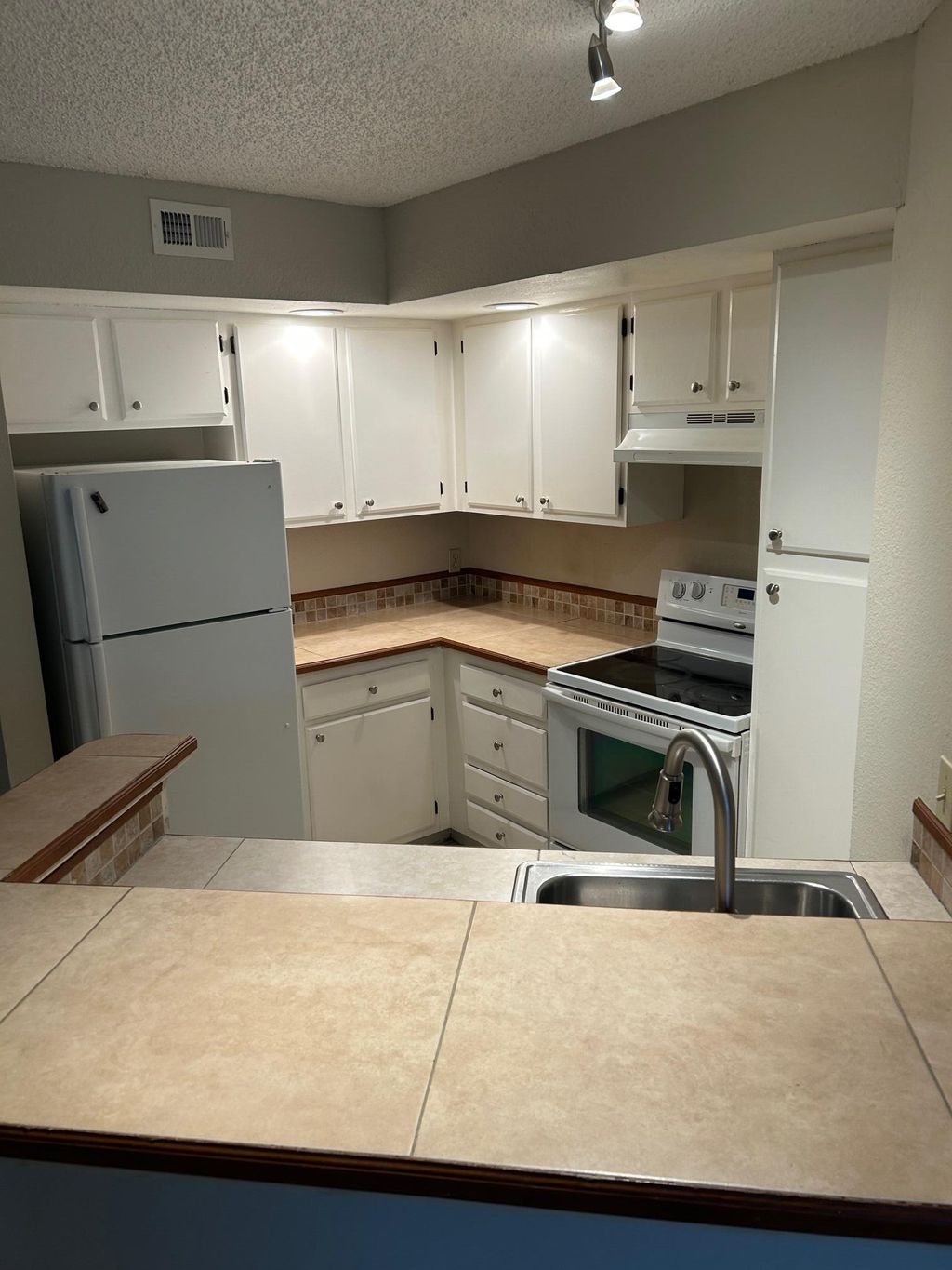 Photo of 1401 Village Boulevard #613, West Palm Beach, FL 33409 (MLS # R11164288)