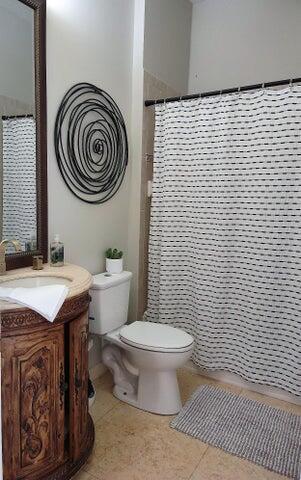 VEROLAGO PHASE 1 - Residential Lease