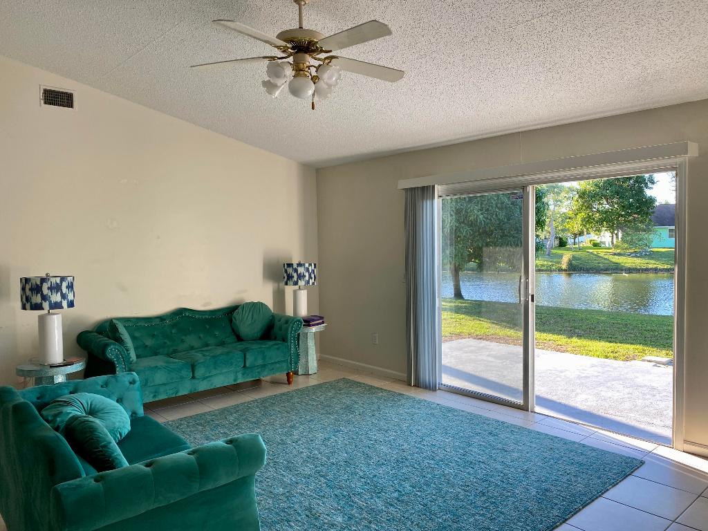 CRESTWOOD UNIT 1 PL 5 - Residential Lease