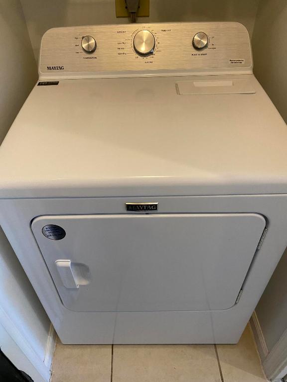 CRESTWOOD UNIT 1 PL 5 - Residential Lease