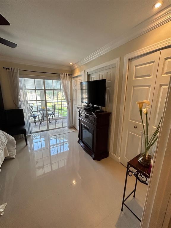 SUNRISE LAKES 113 CONDO - Residential