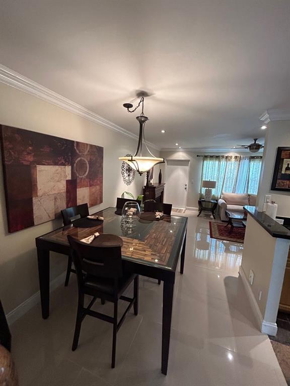 View photos, virtual tours, details... 9141 Sunrise Lakes Boulevard 208