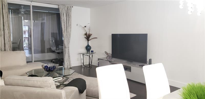 Meadowbrook Towers - Residential