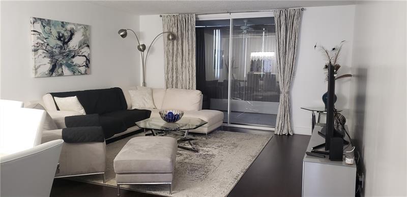 Meadowbrook Towers - Residential