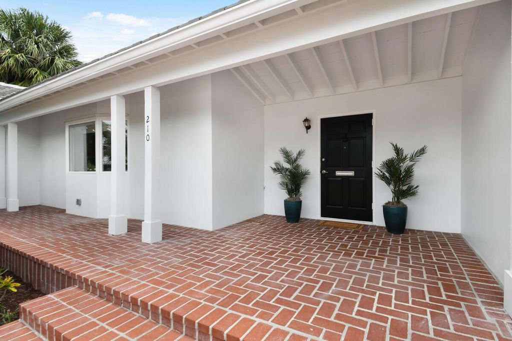 Photo of 210 Miramar Way, West Palm Beach, FL 33405 (MLS # R11126652)