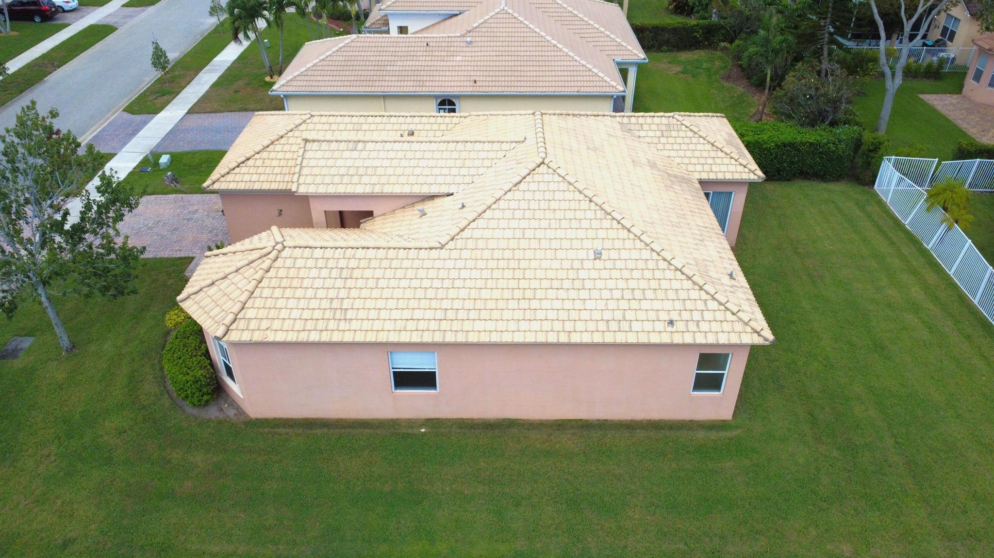 PORTOFINO SHORES PHASE TWO - Residential