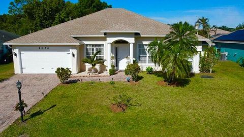 Single Family Residence in Port St Lucie FL 2032 Cranberry Street St.jpg