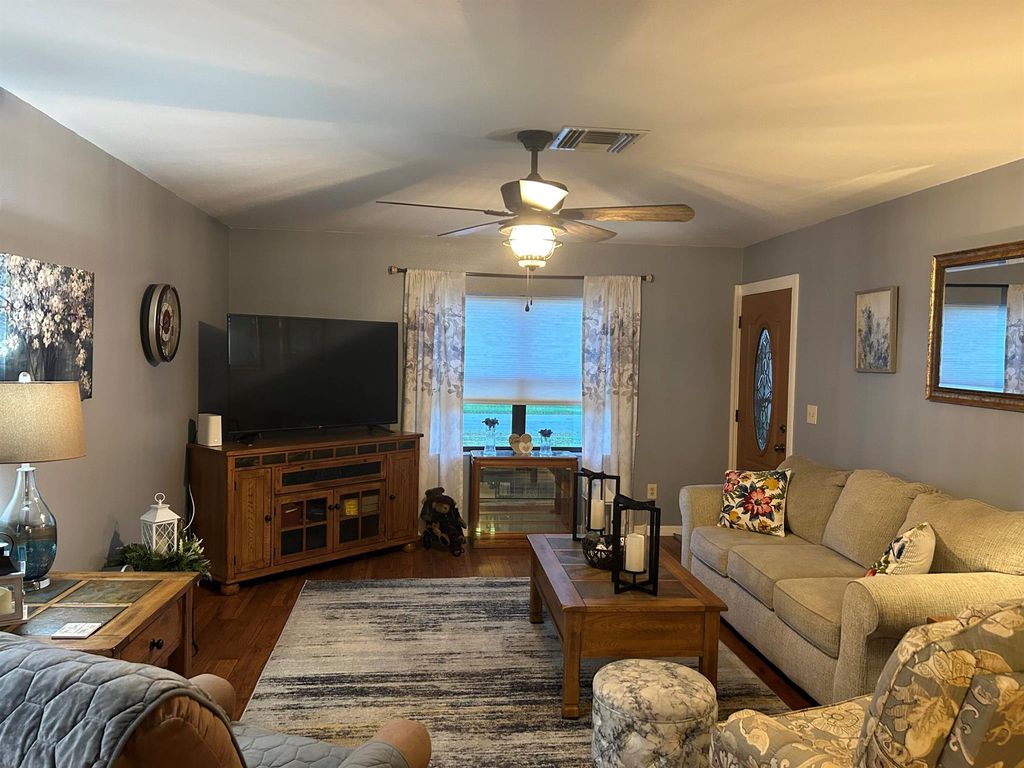 Photo of 241 SE Verada Avenue, Port Saint Lucie, FL 34983 (MLS # R10999794)