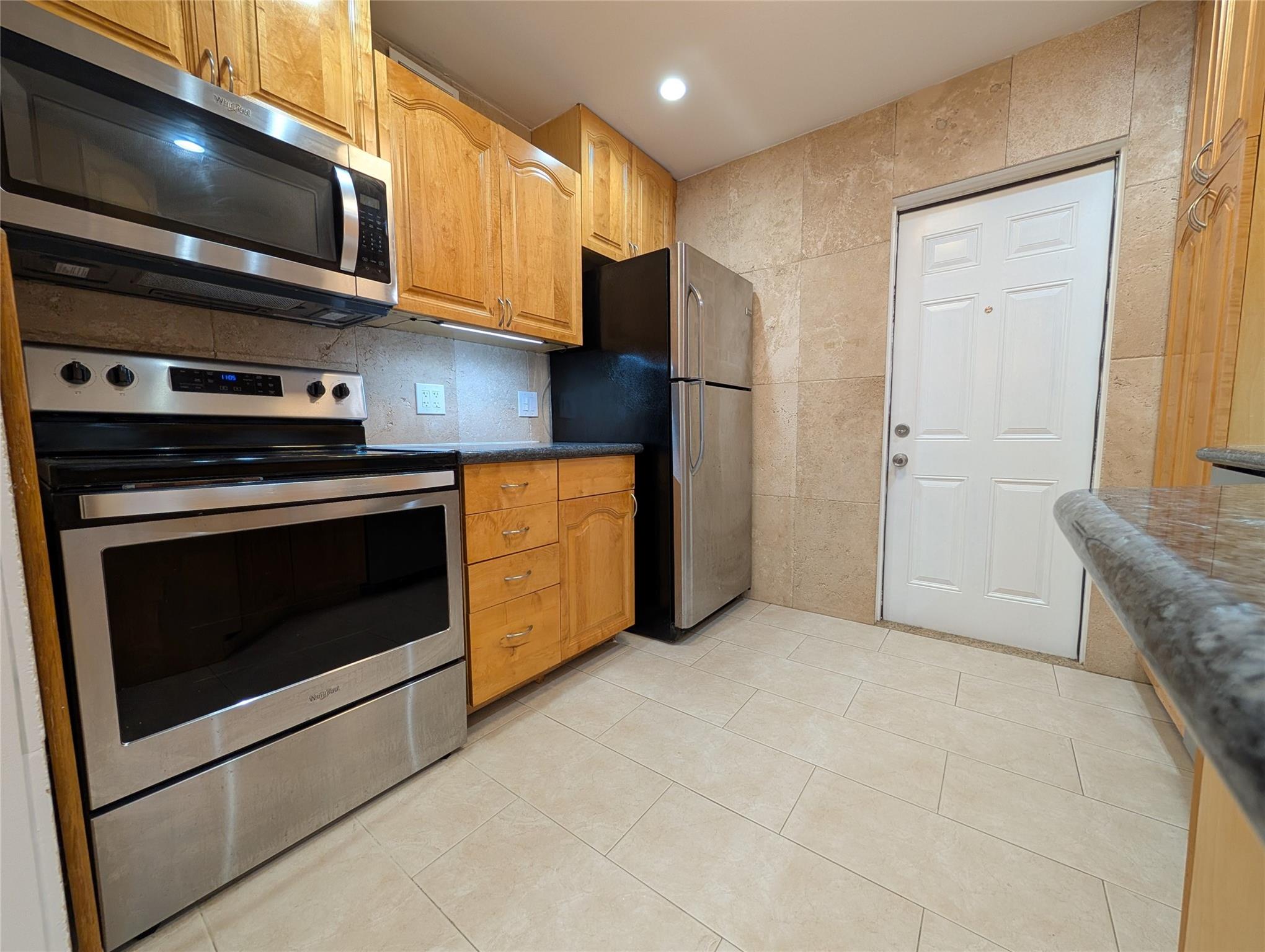 608 NE 2nd St 136