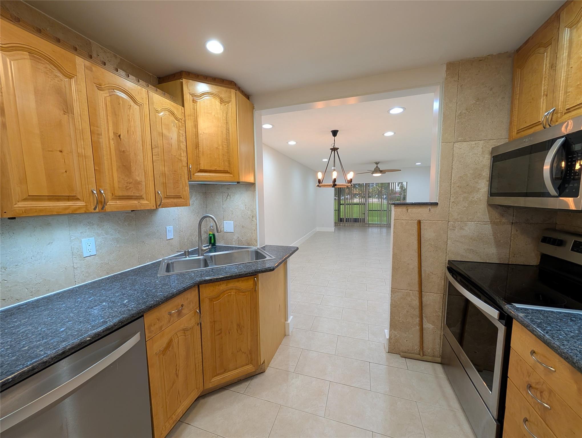 608 NE 2nd St 136