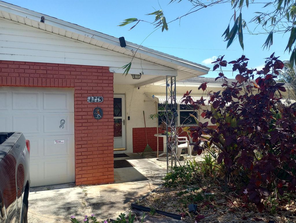 Photo of 1115 SE Alamanda Lane, Stuart, FL 34996 (MLS # R10988008)