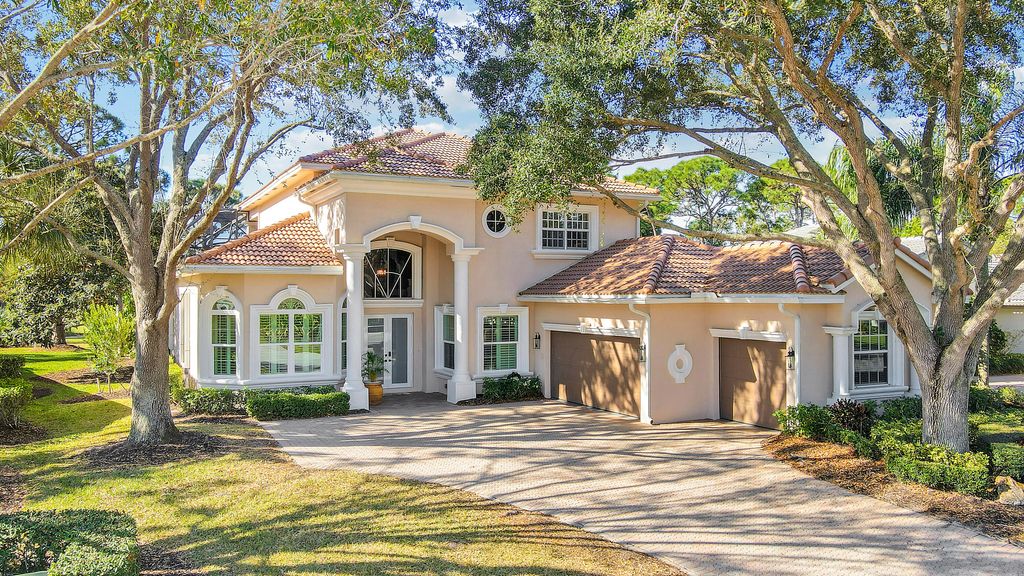 Photo of 10109 Spyglass Lane, Port Saint Lucie, FL 34986 (MLS # B26007103)