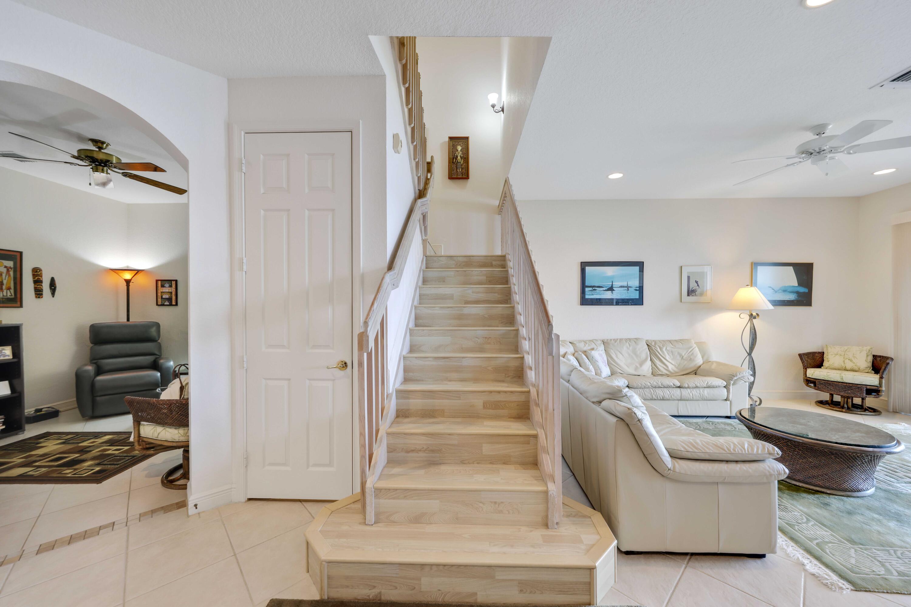 LAS BRISAS - Residential