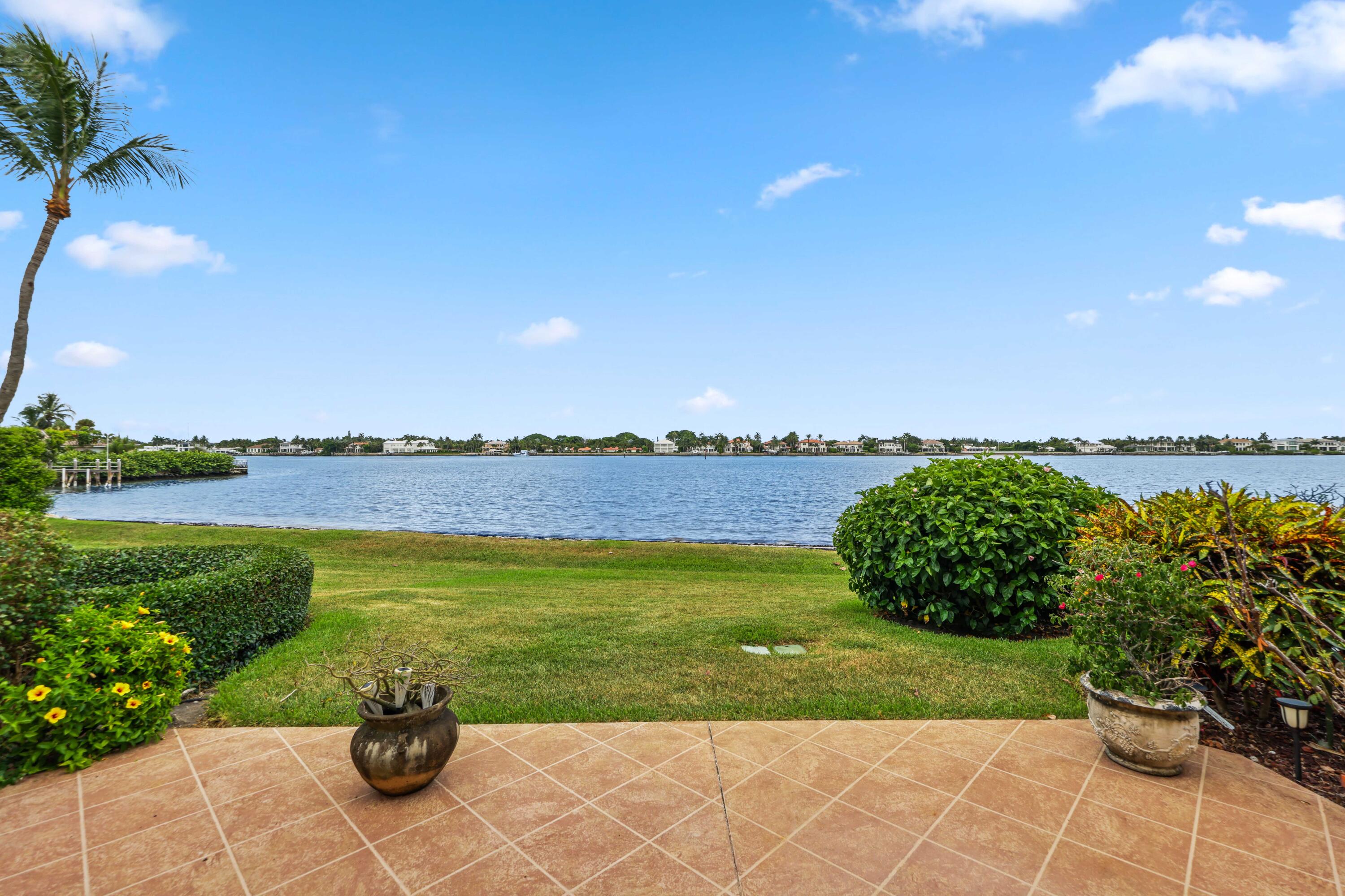LAS BRISAS - Residential