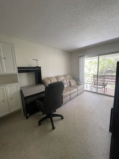 Tiny photo for 40 Keswick #40, Deerfield Beach, FL 33442 (MLS # B26036910)