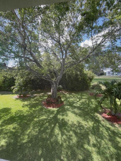 Tiny photo for 40 Keswick #40, Deerfield Beach, FL 33442 (MLS # B26036910)