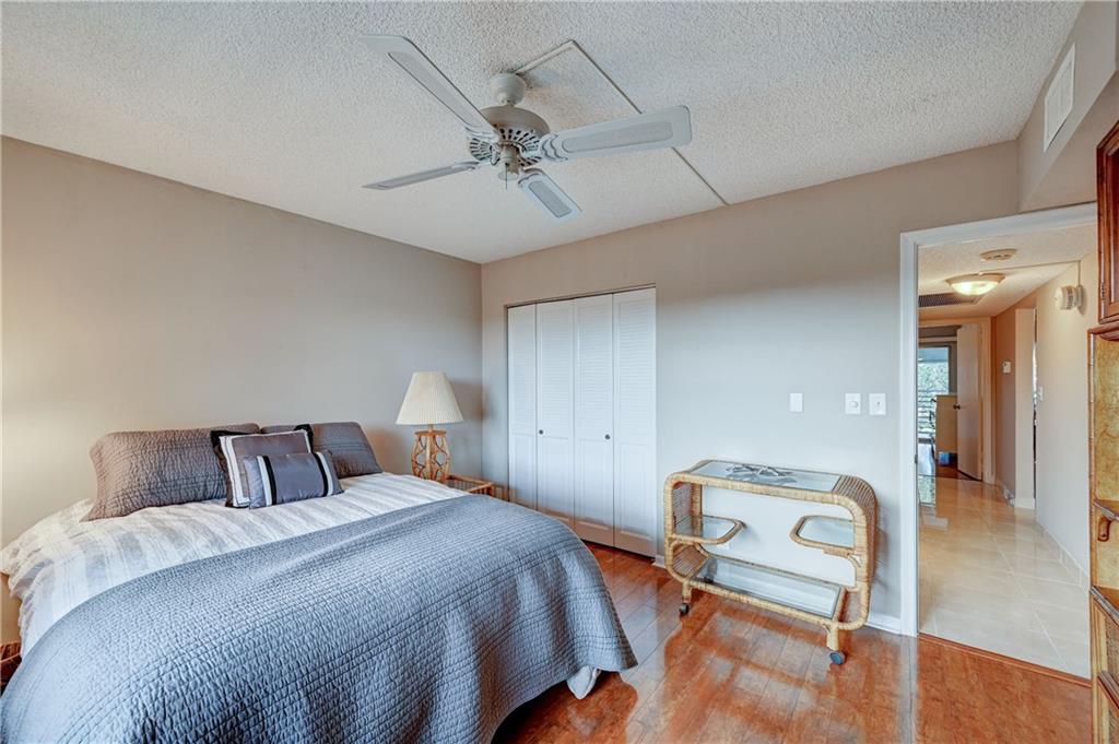 WYNMOOR COUNTRY CLUB - Residential