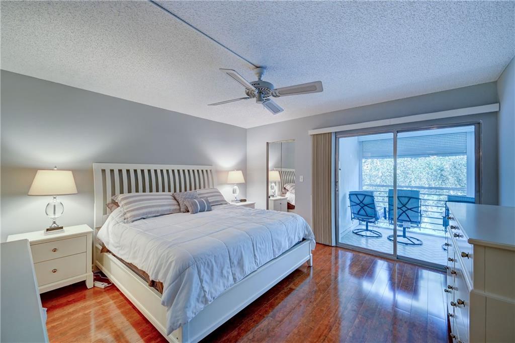 WYNMOOR COUNTRY CLUB - Residential