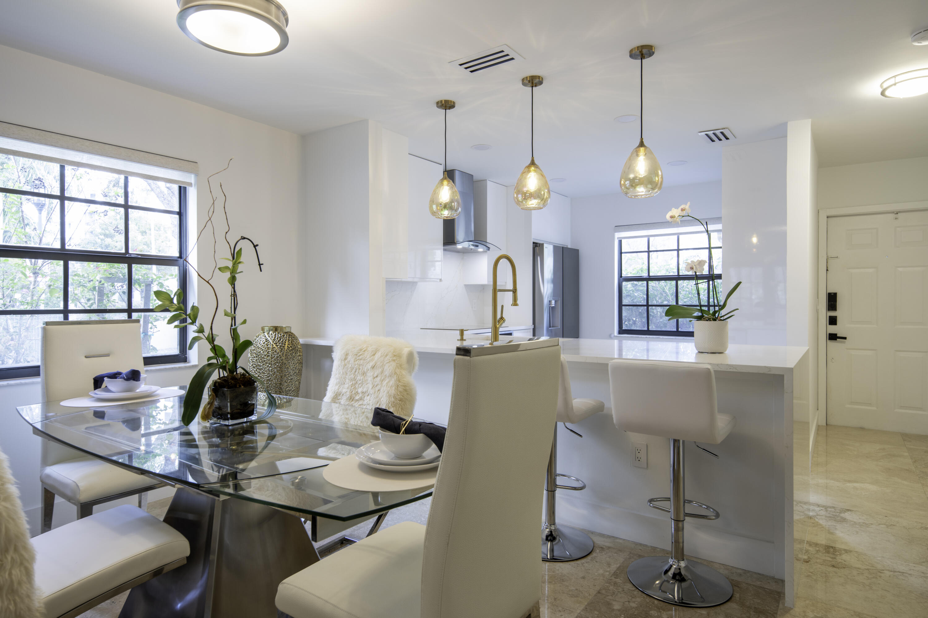 VILLAGE TOWNHOUSES-JACARANDA - Residential