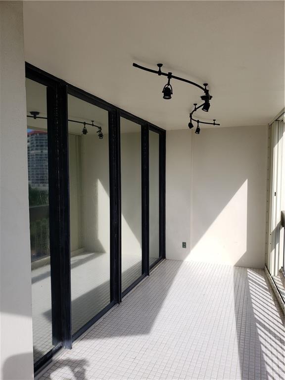 Washington Tower - Residential
