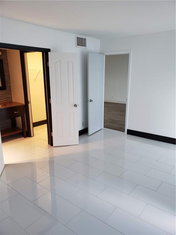Washington Tower - Residential