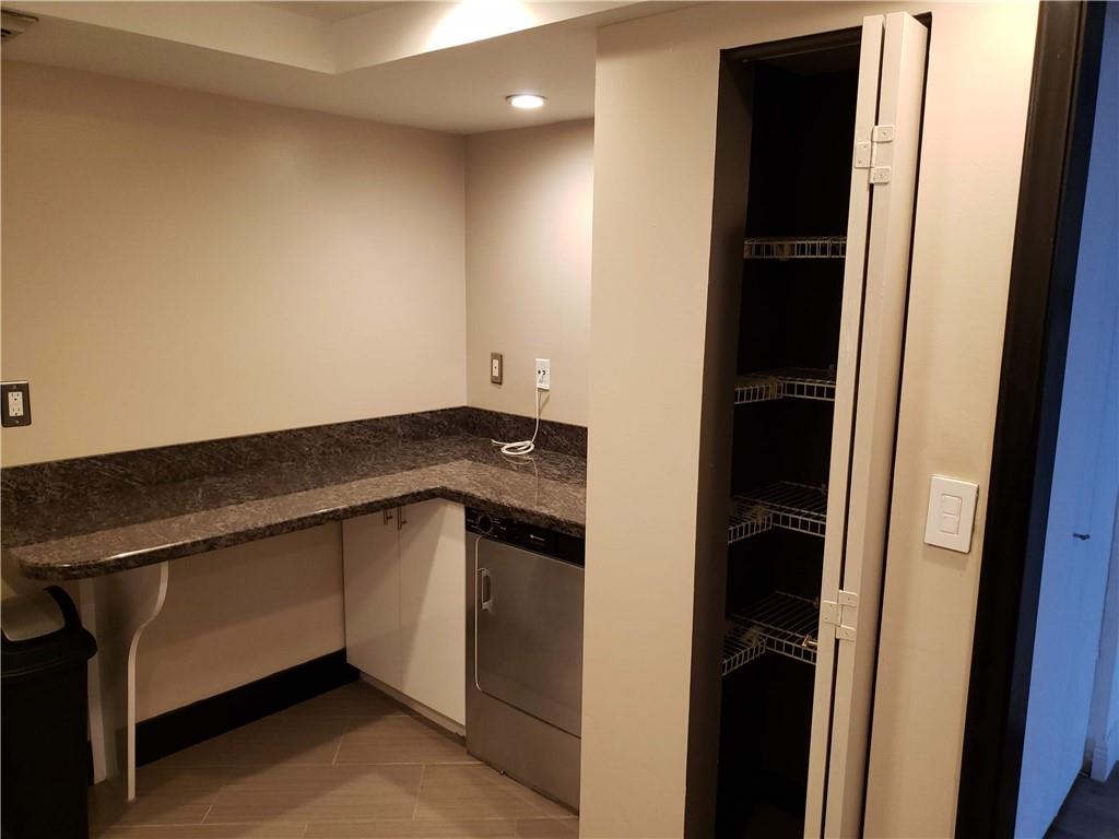 Washington Tower - Residential