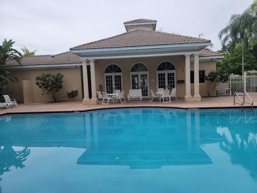 Sawgrass Exchange 165-2 B - Residential Lease