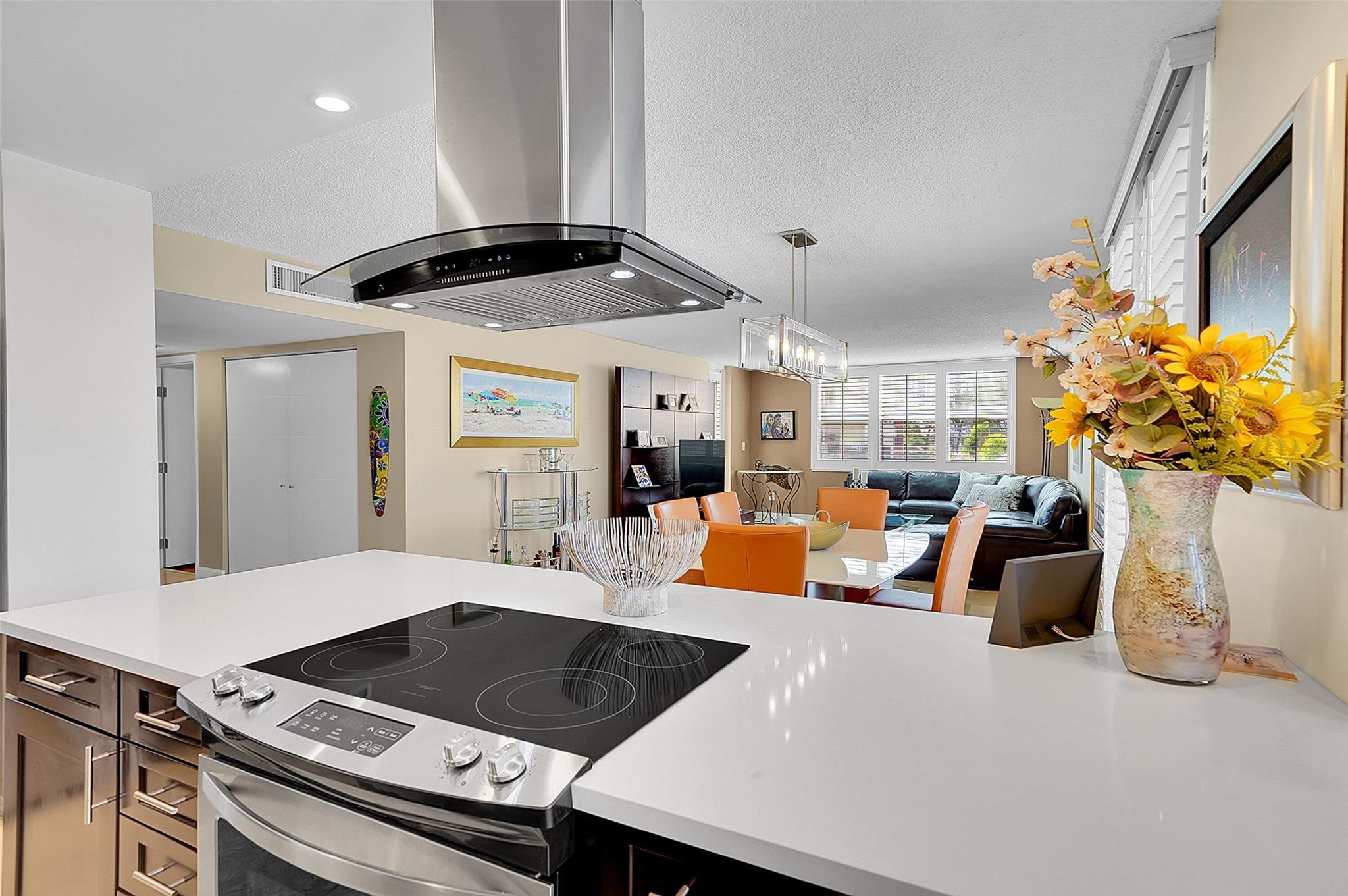 STRATFORD TOWERS - Residential