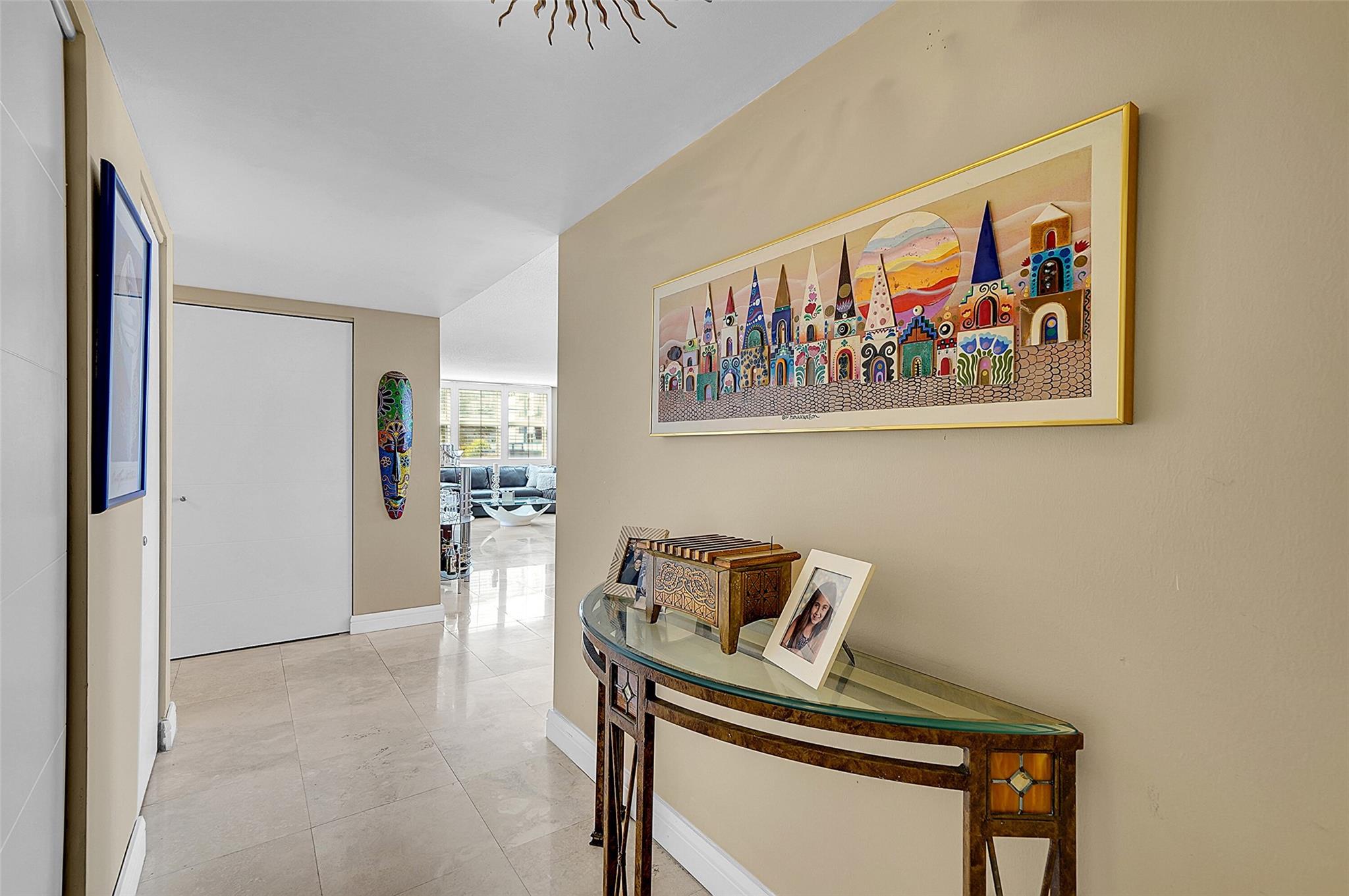 STRATFORD TOWERS - Residential
