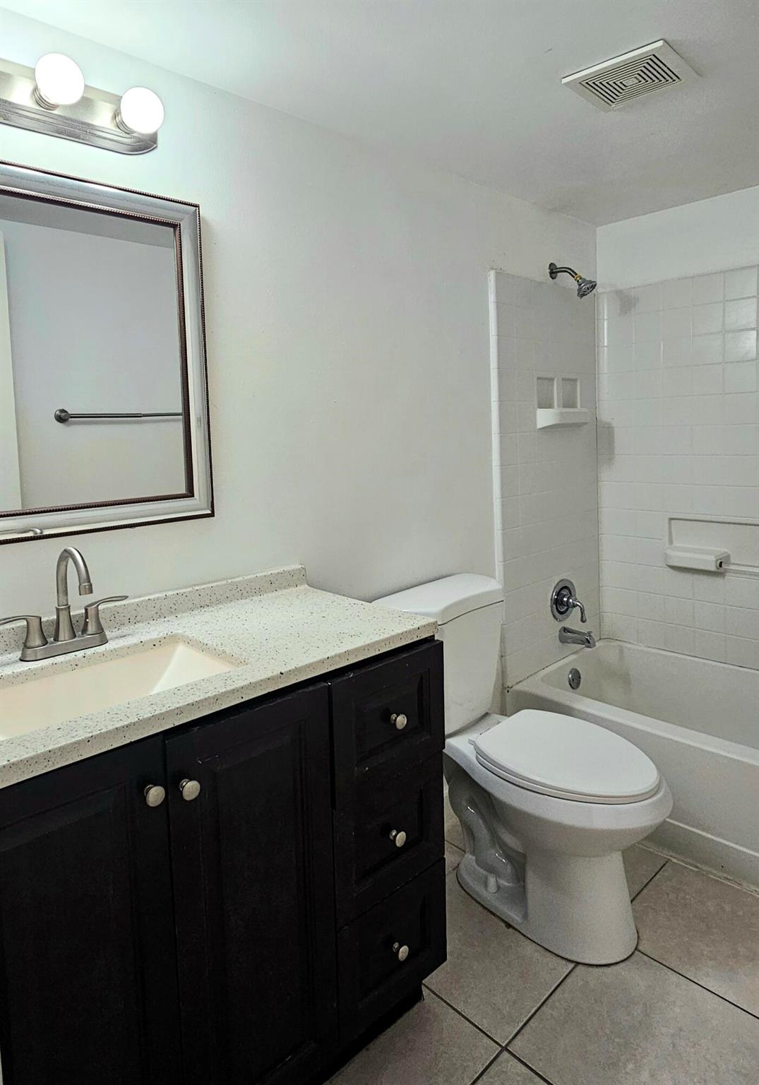 APARTMENTS AT TIMBERLAKE - Residential Lease