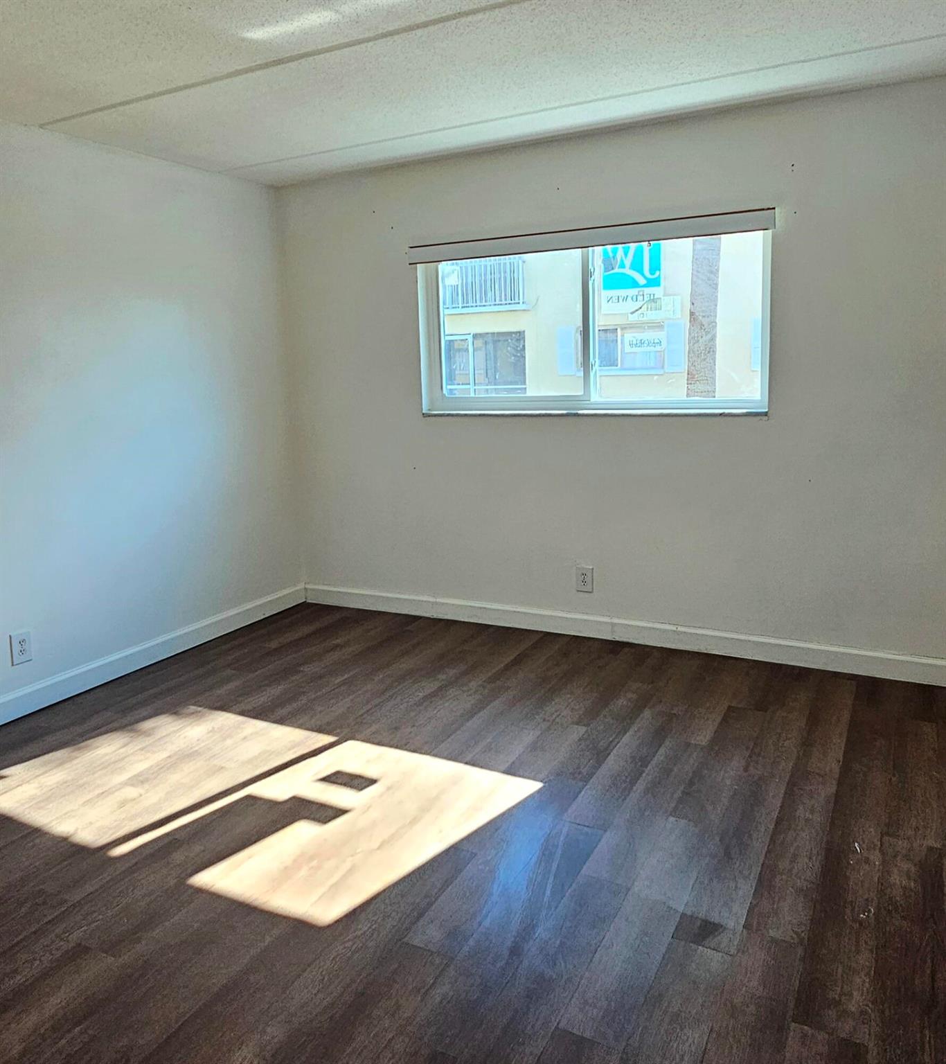 APARTMENTS AT TIMBERLAKE - Residential Lease