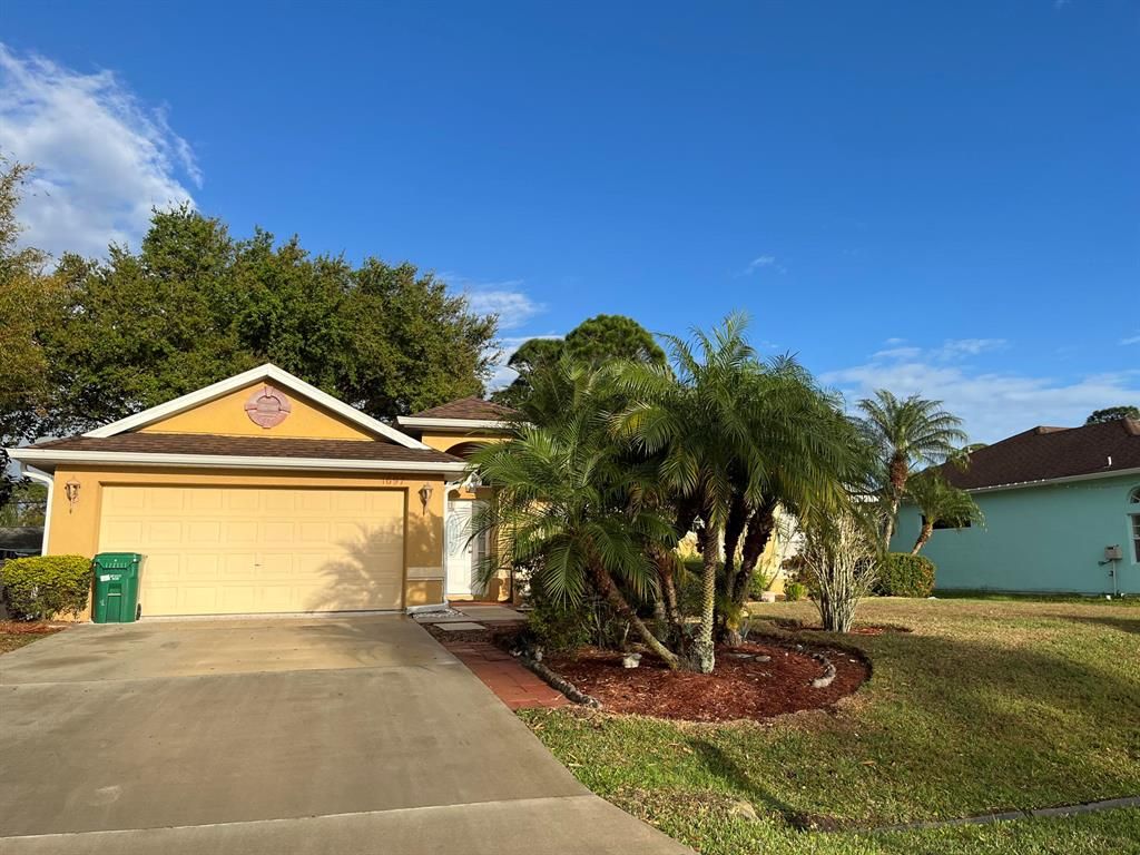 Photo of 1697 SW Cycle Street, Port Saint Lucie, FL 34953 (MLS # R10782032)
