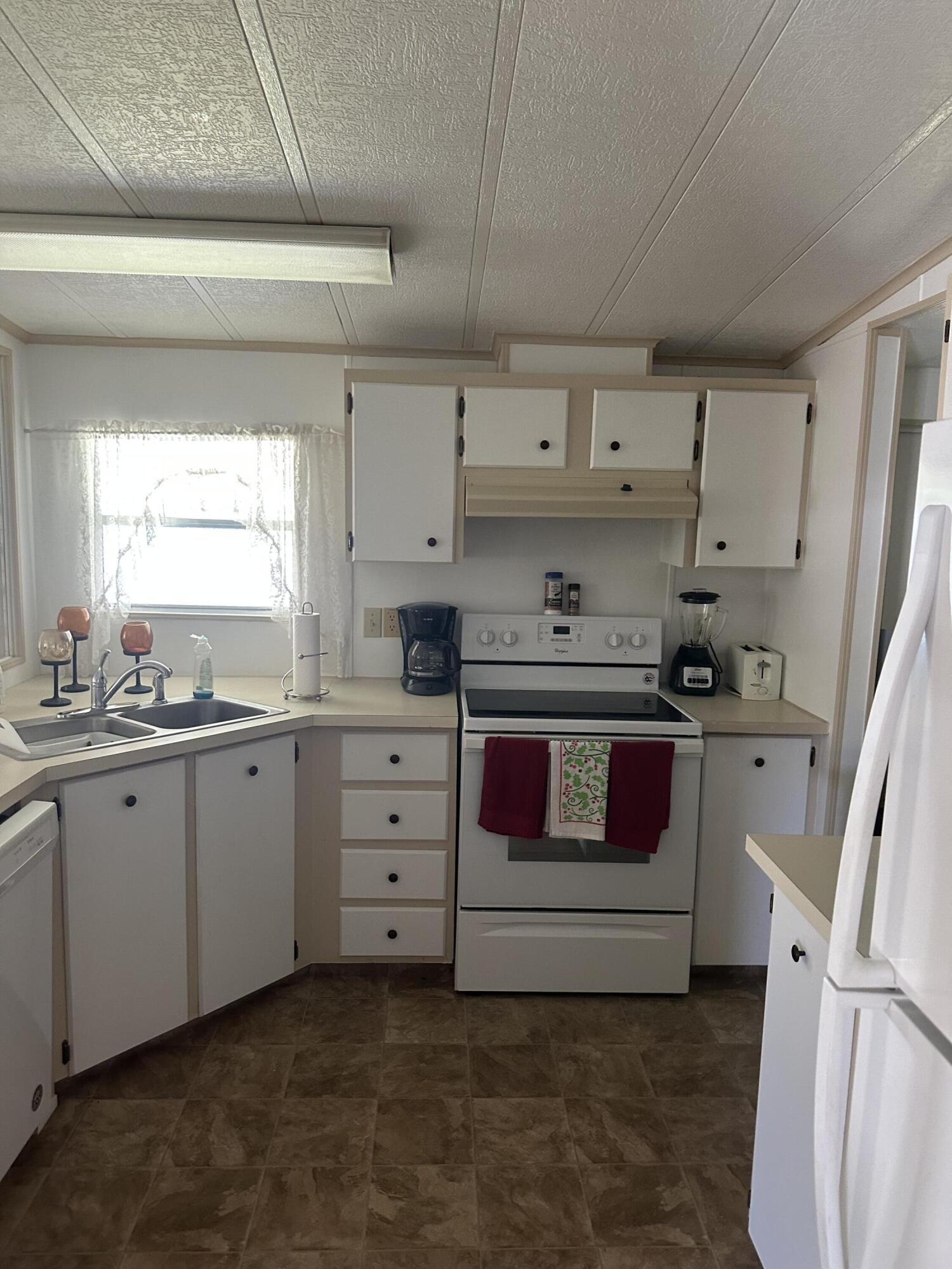 Spanish Lakes 1 - Residential