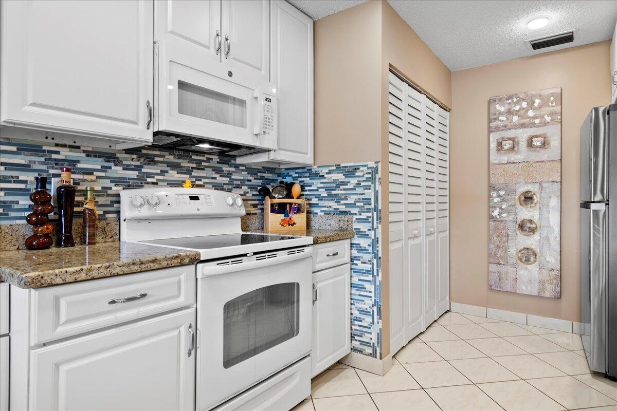 5748 Doris Court