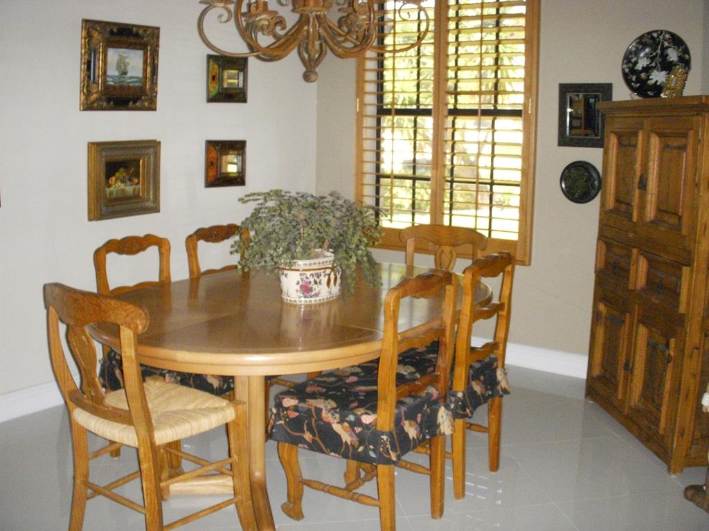 ABERDEEN 4 - Residential Lease