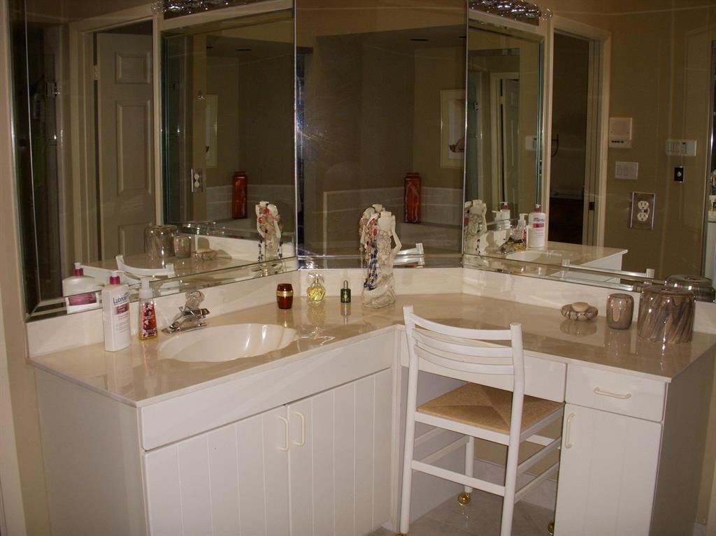 ABERDEEN 4 - Residential Lease